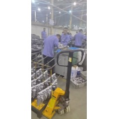 通潤汽車零部件招聘    大齡工，長白班  男女不限 男工18-55歲  女工 18-50周歲cc