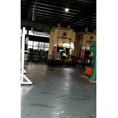 董浜利來汽車配件廠 招聘要求：男工18～45！女工40以內(nèi)少量